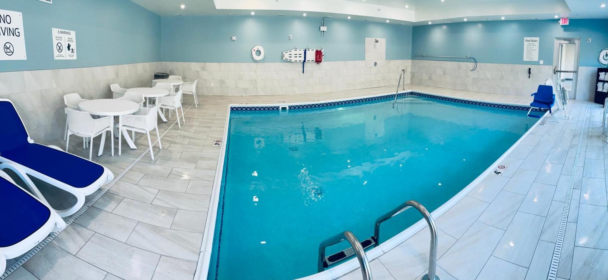Holiday Inn Express & Suites Muskegon - Grand Haven By Ihg Bagian luar foto