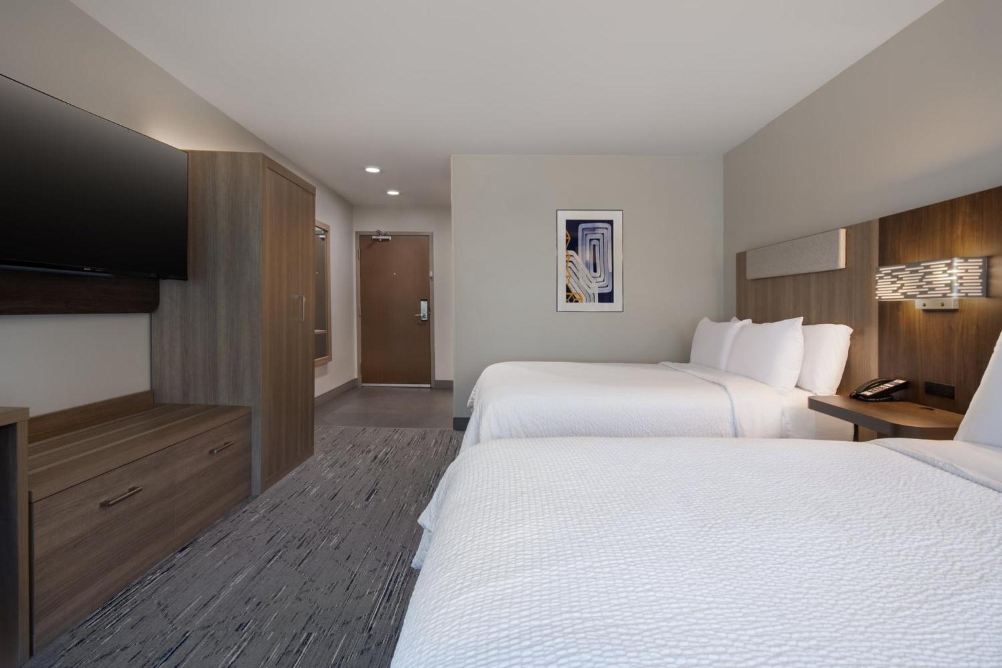 Holiday Inn Express & Suites Muskegon - Grand Haven By Ihg Bagian luar foto