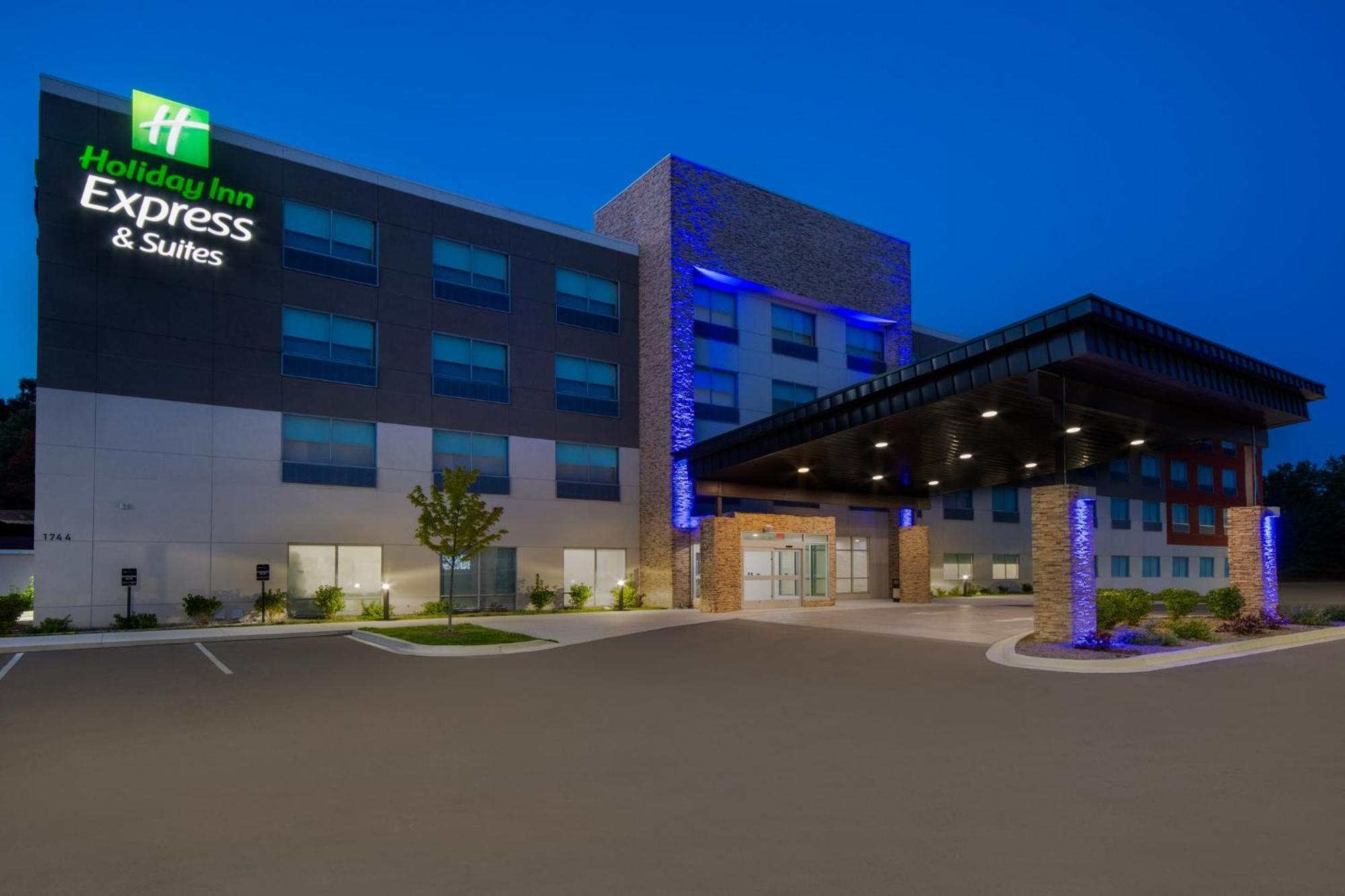 Holiday Inn Express & Suites Muskegon - Grand Haven By Ihg Bagian luar foto