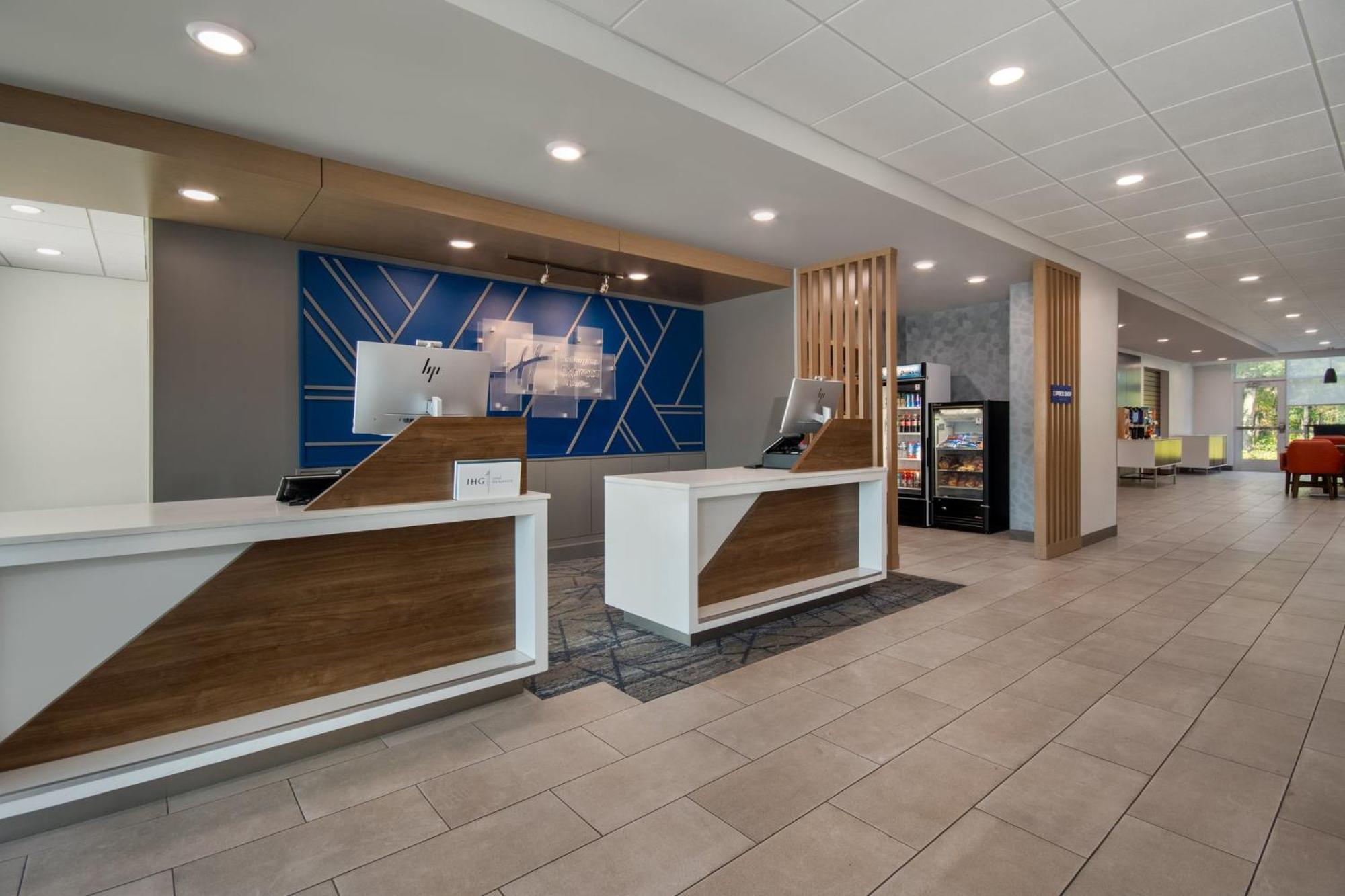 Holiday Inn Express & Suites Muskegon - Grand Haven By Ihg Bagian luar foto